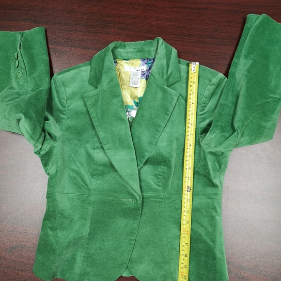 Blazer - Picture 7 of 7